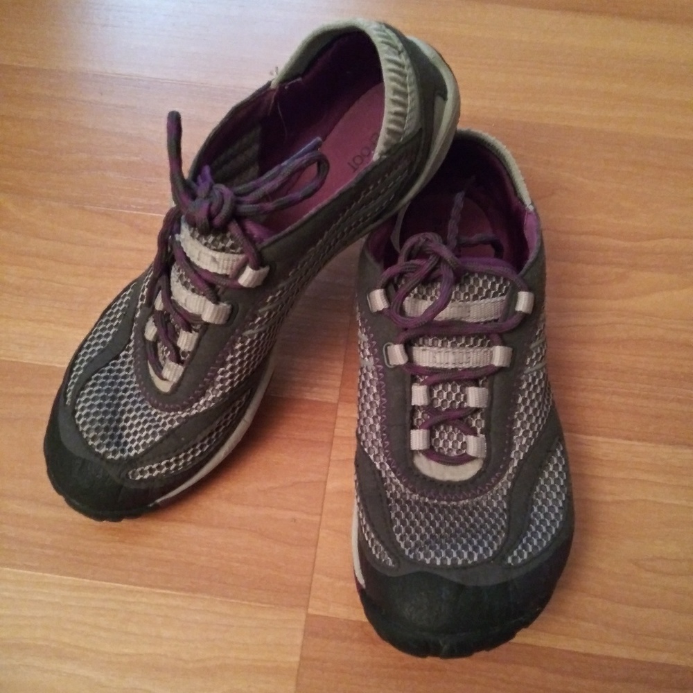 Merrell Pace Glove, size 6.5 purple